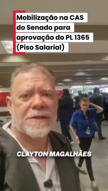 O diretor do Sindiodonto, Cleyton Magalhães, também secretário-geral da FIO, esteve, junto com dirigentes da FNO, em agenda no Senado Federal, onde diligenciaram nos gabinetes dos senadores Marcelo Castro, presidente da Comissão de Assuntos Sociais (CAS), e Fernando Dueire, relator do PL 1365 na comissão.

O objetivo foi reforçar a importância da continuidade da tramitação e da aprovação da matéria. Na ocasião, o presidente da CAS assegurou que, tão logo receba o relatório, incluirá o projeto na pauta da próxima reunião, prevista para o dia 6 de maio.

Já a chefia de gabinete do relator confirmou apoio e o compromisso de apresentar o parecer até a próxima sexta-feira.

A FIO e seus sindicatos filiados estarão presentes para acompanhar a votação.

É fundamental a mobilização da categoria, com manifestações on-line cobrando o apoio dos senadores.

Fortaleça seu sindicato. Filie-se. A tramitação na Câmara dos Deputados exigirá ainda mais organização e luta.