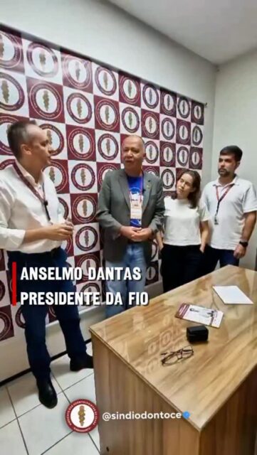 O presidente da Federação Interestadual de Odontologia (FIO), Anselmo Dantas, participou da 61ª Reunião Anual da ABENO, realizada em Fortaleza, e conversou com os diretores do Sindiodonto Ceará sobre a importância do evento para o fortalecimento do ensino odontológico e os desafios da formação profissional no Brasil.

O congresso reuniu professores, estudantes, gestores e profissionais de todo o país para debater os caminhos de uma Odontologia cada vez mais qualificada, inclusiva e inovadora.

A presença da FIO e do Sindiodonto Ceará neste importante encontro reforça o compromisso das entidades com o desenvolvimento da Odontologia e a valorização da profissão.

#SindiodontoCE #FIO #ABENO2026 #Odontologia #ValorizaOdonto