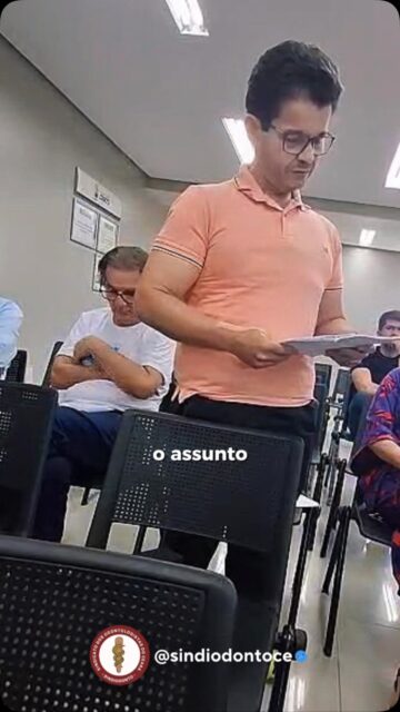 No dia 12 de agosto, o Dr. Oldack Cezar Rocha Sucupira, representante do SINDIODONTO no Crato, apresentou à Mesa Municipal de Negociação Permanente (MENMP) as principais pautas da categoria dos cirurgiões e cirurgiãs-dentistas do município.

Entre as reivindicações estão:

Melhores condições de trabalho;
Piso salarial;
Plano de Cargos e Carreiras;
Ampliação e equiparação do adicional de insalubridade.

A pauta busca garantir a valorização dos profissionais e melhores condições para o exercício da Odontologia, contribuindo também para a qualidade dos serviços de saúde bucal oferecidos à população do Crato.

O SINDIODONTO segue na luta pela valorização e pelos direitos dos cirurgiões-dentistas do Ceará!