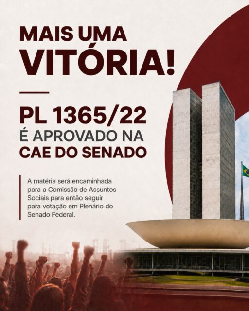 MAIS UMA VITÓRIA NA LUTA PELA VALORIZAÇÃO! ✊

O PL 1365/22 avançou mais uma etapa importante no Senado Federal. Nesta terça-feira (11), a Comissão de Assuntos Econômicos (CAE) aprovou o texto que atualiza o piso salarial de médicos e cirurgiões-dentistas para R$ 13.662, considerando jornada de 20 horas semanais.

O parecer estabelece uma implantação gradual do novo piso: 40% no primeiro exercício financeiro após a publicação da lei, 70% no segundo e 100% no terceiro. Também mantém a previsão de reajuste anual pelo IPCA para quem tem carteira assinada e adicionais de 50% para trabalho noturno e horas extras.

Essa conquista é resultado de muita mobilização, articulação e resistência. O Sindiodonto Ceará segue firme na defesa de uma remuneração digna e da valorização dos cirurgiões-dentistas.

A luta ainda não terminou, o próximo passo será na Comissão de Assuntos Sociais (CAS) do Senado Federal. Seguiremos acompanhando cada etapa e cobrando a aprovação definitiva do projeto. Juntos somos mais fortes! ✊

#SindiodontoCE #PL1365/22 #PisoSalarial #CirurgiõesDentistas #ValorizaçãoProfissional
