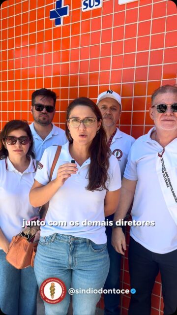 Hoje, 13 de agosto, os diretores do Sindiodonto estiveram presentes em ato em defesa da divisão justa dos recursos do Brasil 360 (Portaria 3.493).

A mobilização começou em frente à Secretaria Municipal da Saúde (SMS) e seguiu até a UAPS Pompeu Vasconcelos, onde ocorreu uma reunião com representantes do governo municipal.

Durante o encontro, foi informado que uma proposta para a divisão dos recursos entre os trabalhadores será apresentada na próxima reunião da Mesa Setorial da Saúde.

O Sindiodonto também reforçou a necessidade de mobilização pela reestruturação do PCCS da Saúde de Fortaleza e pela inclusão dos trabalhadores celetistas na distribuição dos recursos.

A luta continua! ✊